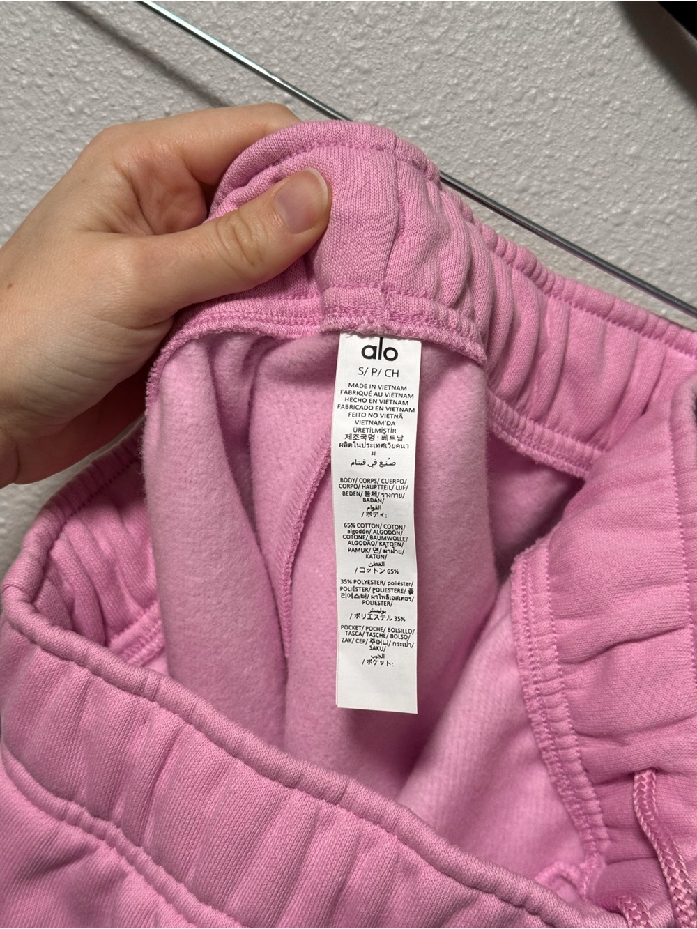 ALO Accolade Shorts Sweet Pink - Picture 4 of 5